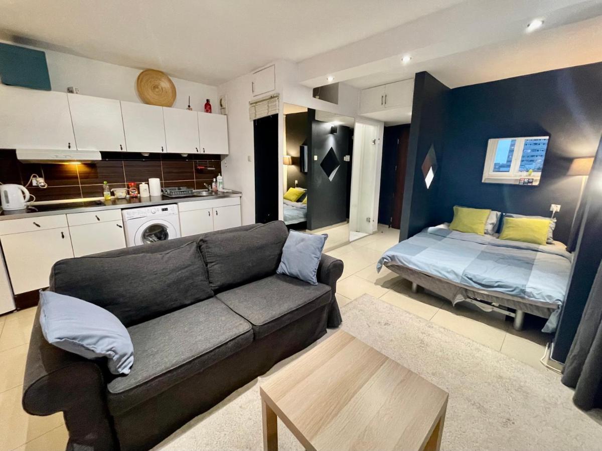 Sawa Apartment 2Xmetro Wifi 500 Mbs 50'Tv Netflix Hbo Appletv+ Varsó Kültér fotó