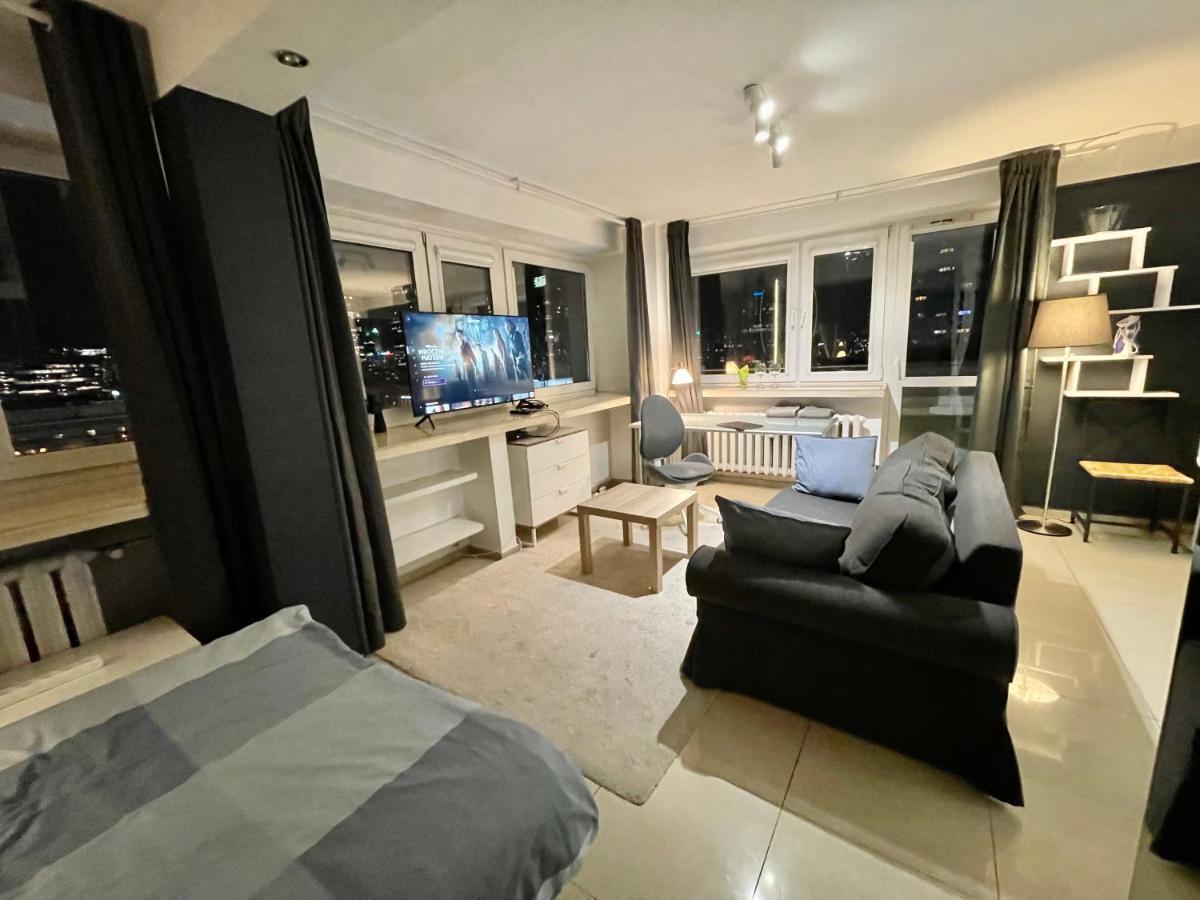 Sawa Apartment 2Xmetro Wifi 500 Mbs 50'Tv Netflix Hbo Appletv+ Varsó Kültér fotó